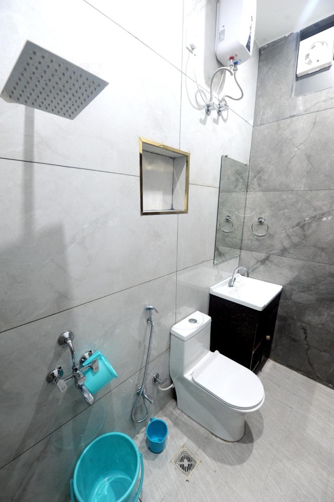 Golden Inn Prayagraj Extérieur photo