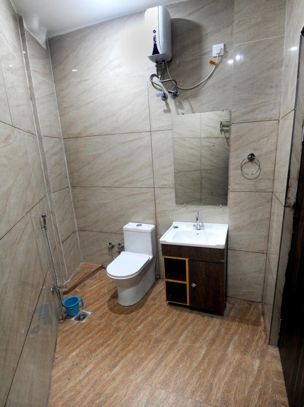Golden Inn Prayagraj Extérieur photo
