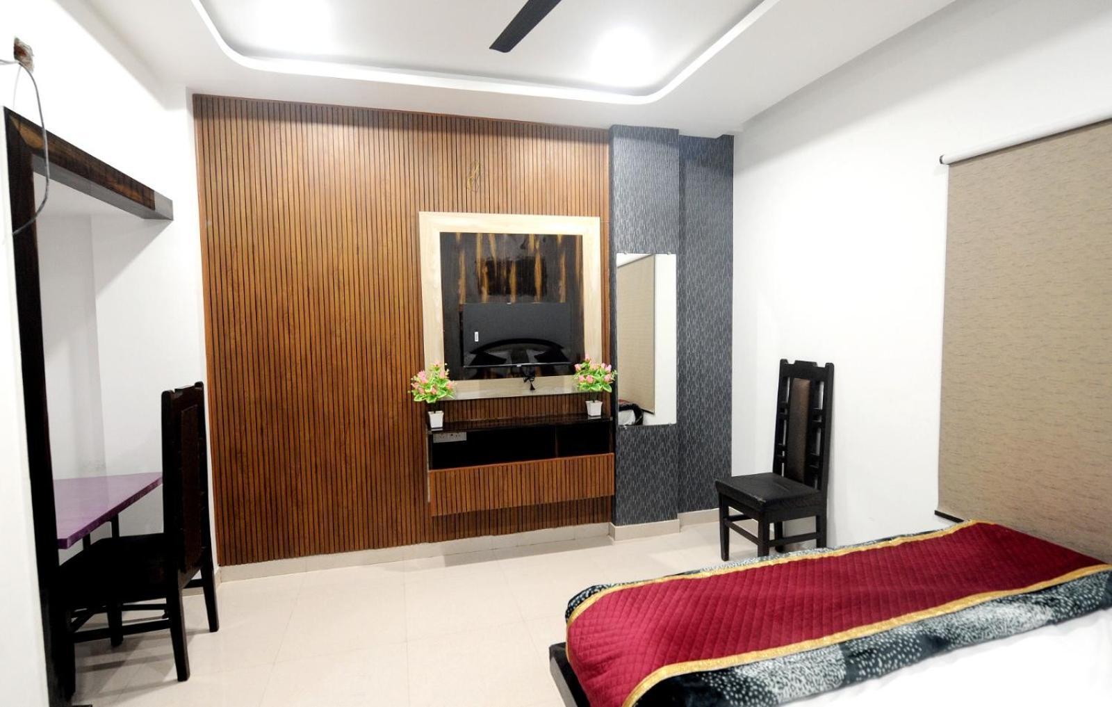 Golden Inn Prayagraj Extérieur photo